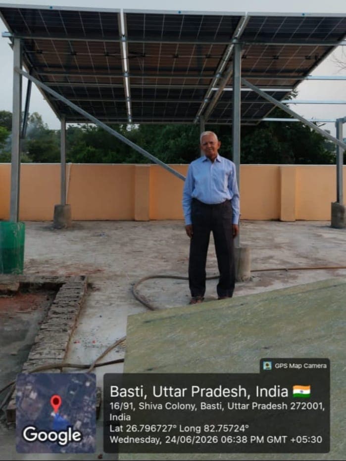 Vishambhar Nath Tiwari's solar installation